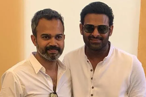 அப்டேட் கொடுக்காவிட்டால் தற்கொலை செய்துகொள்வேன்.. பிரபாஸ் பட இயக்குனரை மிரட்டிய ரசிகர் | Fan Shocking Letter To Prabhas Movie Director அப்டேட் கொடுக்காவிட்டால் தற்கொலை செய்துகொள்வேன்.. பிரபாஸ் பட இயக்குனரை மிரட்டிய ரசிகர் | Fan Shocking Letter To Prabhas Movie Director