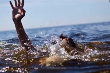 ගාලු මුවදොර මුහුදේ ගිලි දරුවෙක් ජිවිතක්ෂයට..