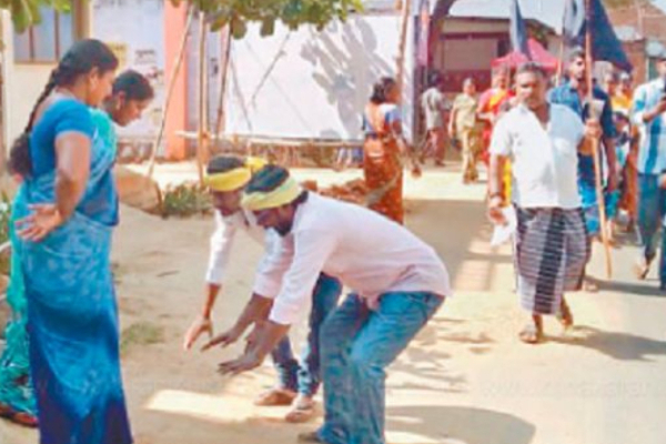 ஓ.பி.எஸ்க்கு நெருக்கடி: தேனியில் அதிமுகவிற்கு உருவாகியிருக்கும் ஆபத்து என்ன? | Theni Eps Crisis Danger Aiadmk