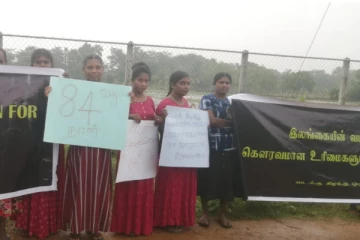 முல்லைத்தீவில் கொட்டும் மழையிலும் 100 நாள் செயல் முனைவு(Photos)