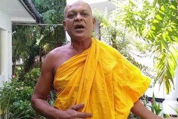 தமிழர்களை துண்டு துண்டாக வெட்டுவேன் : பகிரங்க மன்னிப்பு கோரிய அம்பிட்டிய தேரர்(Video)