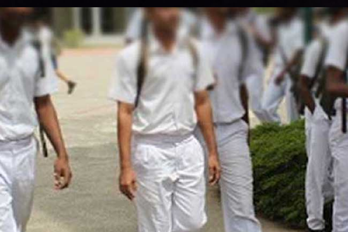 பிரபல பாடசாலைக்குள் உயர்தர மாணவர்களுக்கு விடுக்கப்பட்ட கொலை அச்சுறுத்தல் | A L Students Threatened At School