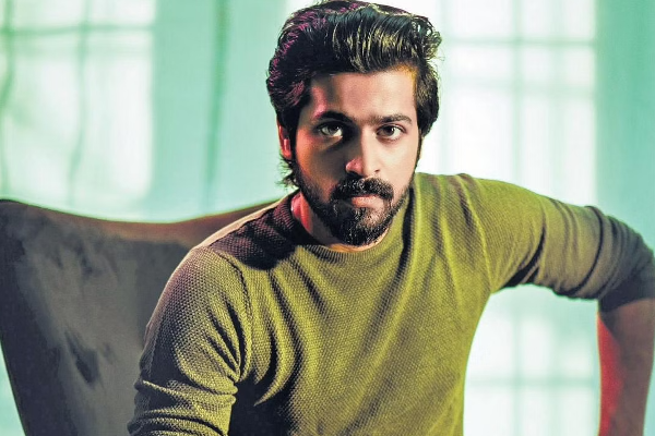 கரம் கோர்ப்போம் நீதிக்கு! மாணவியின் மரணத்திற்கு முதல் நடிகராக குரல் கொடுத்த ஹரிஷ் கல்யாண் | Kallakurichi Student Death Harish Kalyan Support