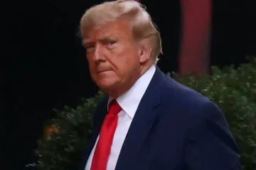 தெஹ்ரானை விட்டு வெளியேறுங்கள் ; மீண்டும் எச்சரிக்கும் டிரம்ப்