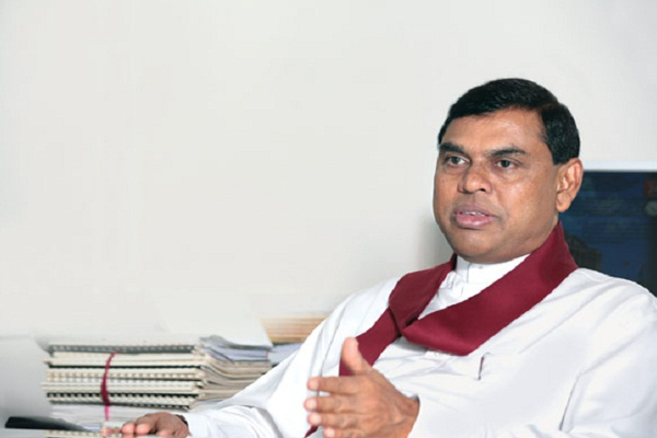 பசிலின் கட்டுப்பாட்டில் அரசாங்கம்! திக்குமுக்காடும் ரணில் | Sri Lankan Government Basil Rajapaksa Sl Crisis