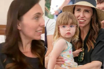 நாட்டுக்கு உரையாற்றிய போது திடீரென  குறுக்கிட்ட குழந்தை; ஓர் சுவாரஸ்ய சம்பவம்!