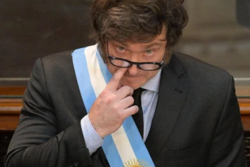 எதிர்க்கட்சிக்கு ஆதரவு; இருந்த ஒரேஒரு ஊடக்கத்திற்கும் பூட்டு!