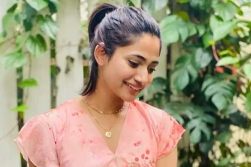 எலும்பும் தோலுமாக மாறிய லொஸ்லியா! ரசிகர்கள் ஷாக்... இப்போ எப்படி இருக்கின்றார் தெரியுமா?