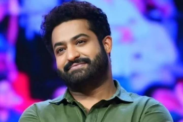 தெலுங்கு சினிமா நடிகர் என்.டி.ஆரா இது, உடல் எடை குறைத்து ஆளே மாறிவிட்டாரே.. லேட்டஸ்ட் லுக் போட்டோ வைரல்