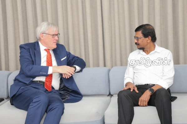 பிரித்தானிய உயர்ஸ்தானிகருக்கும் டில்வின் சில்வாவுக்கும் இடையே சந்திப்பு | Meet British High Commissioner To Tilvin Silva