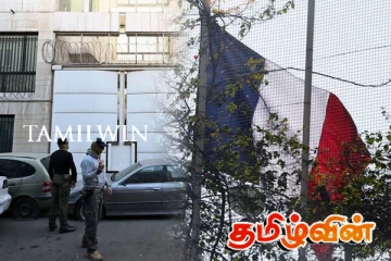 12 ஆண்டுகளுக்கு பின்னர் சிரியாவில் உள்ள தூதரகத்தில் பறந்த பிரெஞ்சு கொடி