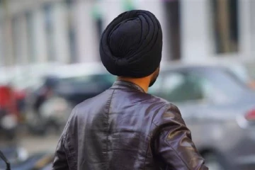 நியூசிலாந்தில் சீக்கிய ஊழியர்கள் மீது இன துஷ்பிரயோகம்: முதலாளி மனித உரிமைகள் ஆணையத்திற்கு இழுப்பு