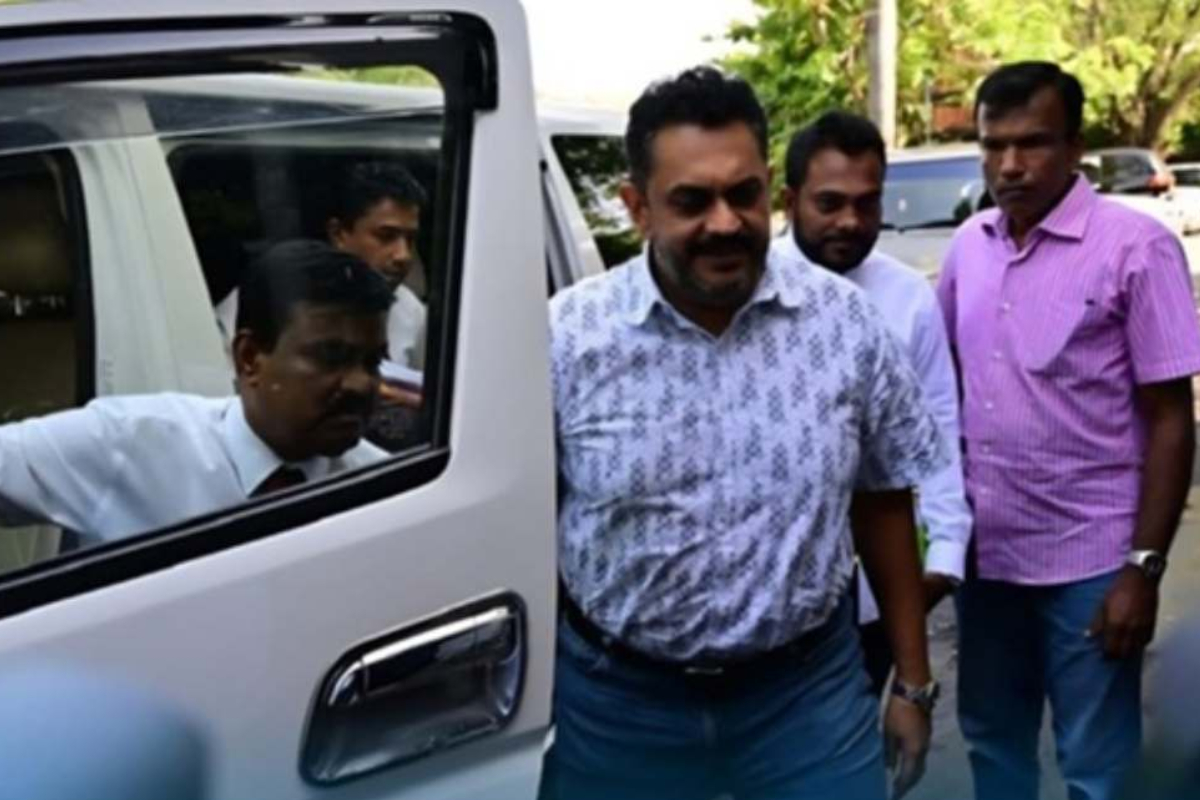 நீதிமன்ற வழக்குகளில் குடும்பத்தின் மூன்று உறுப்பினர்கள்! விசாரணை மையத்தில் ராஜபக்சர்கள் | Three Members The Rajapaksa Family In Court Cases நீதிமன்ற வழக்குகளில் குடும்பத்தின் மூன்று உறுப்பினர்கள்! விசாரணை மையத்தில் ராஜபக்சர்கள் | Three Members The Rajapaksa Family In Court Cases