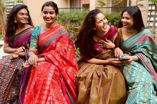 இளம் நடிகை எச்சரித்தும் அவசரப்பட்டு கல்யாணத்தை முடித்த சீரியல் நடிகை! இதுதான் காரணம்? | Actress Nakshathra Got Married With Lover