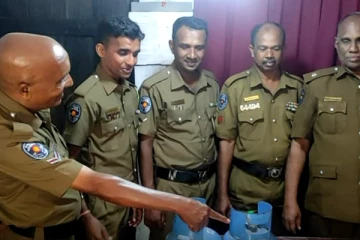 மட்டக்களப்பில் திருட்டு சம்பவத்துடன் தொடர்புடைய இரு சந்தேகநபர்கள் கைது