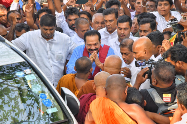 மகிந்தவுக்கு எதிராக இழைக்கப்பட்ட அநீதியை கண்டு சிரிக்கும் சர்வதேசம் | Mahinda Always Mahinda A Facebook Post Mr