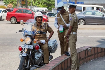 காவல்துறையினரின் சமிக்ஞையை மீறியவருக்கு வழங்கிய உத்தரவு! யாழில் சம்பவம்