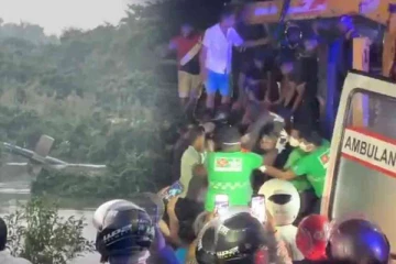 லுணுவில பிரதேசத்தில் விபத்துக்குள்ளான ஹெலிகொப்டர் ; விமானி உயிரிழப்பு