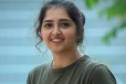 கையில் சீட்டுகட்டு, வாயில் சிகரெட், அவரை சுற்றி புகை- புகைப்படம் வெளியிட்ட சனுஷா, ஷாக்கான ரசிகர்கள்