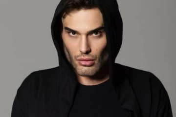 வெவ்வேறு காலகட்டத்தில் பிறந்த இரண்டு ஜோதிடக்கலை நிபுணர்கள்: பலித்த கணிப்புகள்