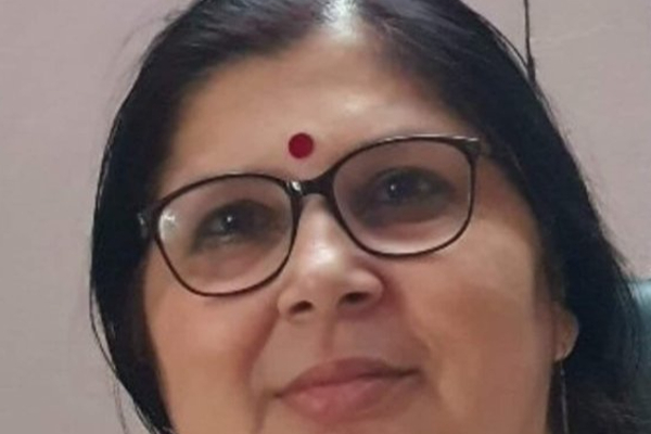 அடுத்து ஆணுறை கோரிக்கையா? சிறுமிக்கு ஐ.ஏ.எஸ் அதிகாரியின் பகீர் பதில்! | Ias Officer Reply To Girl Will Ask Condoms Bihar