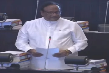 பீல்ட் மார்ஷல் பதவியின் பெறுமதியை பொன்சேகா கற்றுக்கொள்ள வேண்டும்:சரத் வீரசேகர (Video)
