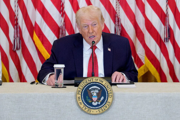 நேட்டோ நாடுகளை மிரட்டும் ட்ரம்ப்பின் புதிய வரி ஆயுதம்...! | Trump Threatens Tariffs Over Greenland Annex