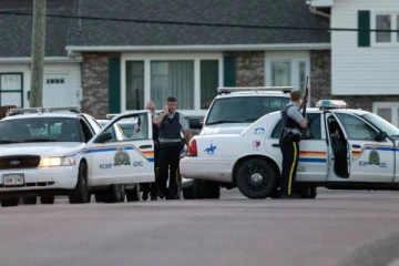 கனடாவில் திரைப்பட பாணியில் இடம்பெற்ற பாரிய மோசடி! சிக்கிய பெண்