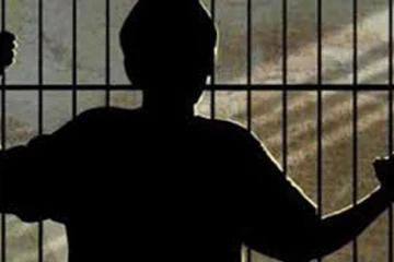 இலங்கையில் 1772 சிறுவர்களும், 81 சிறுமிகளும் கைது ; வெளியான அதிர்ச்சி தகவல்