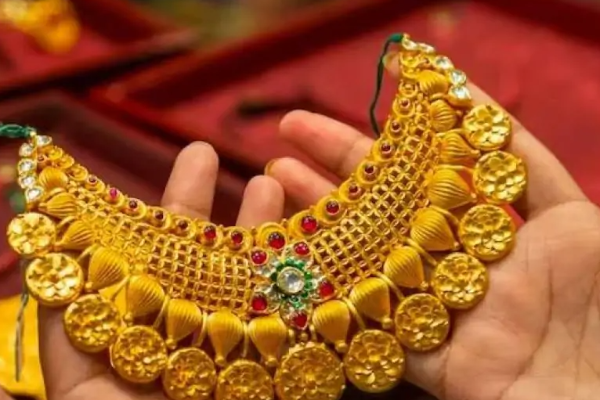 இலங்கை மக்களுக்கு மகிழ்ச்சி கொடுத்த தங்கத்தின் விலை | Good News For Gold Lovers In Sri Lanka