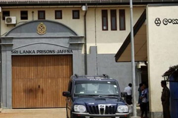 உணவு பொதிக்குள் கஞ்சா ; யாழில் அதிரடி காட்டிய பொலிஸார்