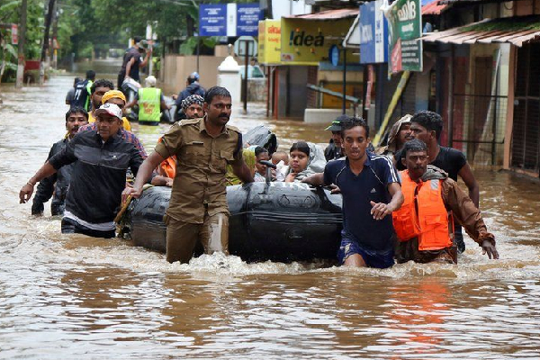 வெள்ளப்பெருக்கு காரணமாக மன்னாரில் இரண்டு இறப்புக்கள் பதிவு | Two Deaths In Mannar Due To Heavy Rains