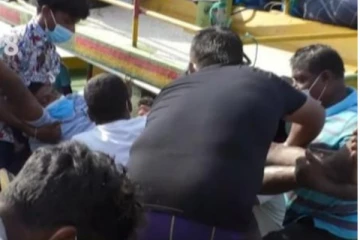 මහ සයුර මැද ගැටුමක් - දැඩි පරිශ්‍රමයකින් පහරකෑවුන් ගොඩබිමට(VIDEO)