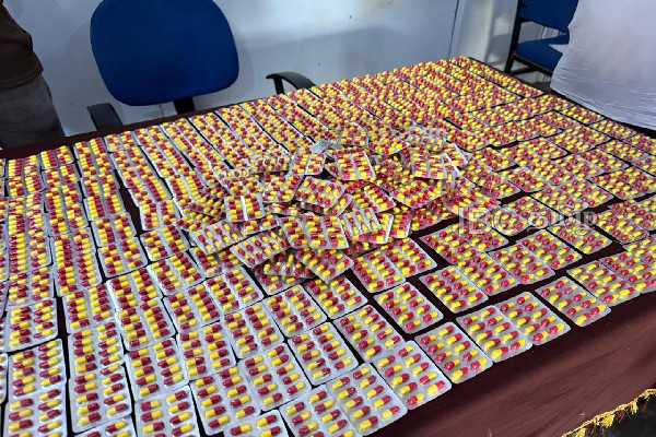 யாழில் அதிரடியாக கைது செய்யப்பட்ட இருவர் | Two Arrested In Jaffna City