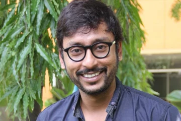 நடிகர் RJ பாலாஜியின் அழகிய குடும்பத்தை பார்த்துள்ளீர்களா?..இதோ பாருங்க