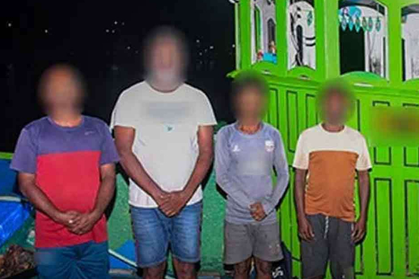 யாழில் சட்டவிரோத நடவடிக்கையில் ஈடுபட்ட இந்தியர்கள் கைது | Indians Arrested For Illegal Act In Jaffna