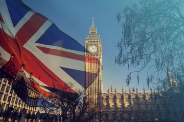 பிரித்தானியாவில் அகதிகள் குடியேற்றத்திற்கு எதிராக உள்ளூர் மக்கள் போராட்டம்