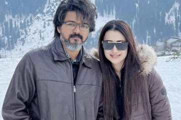 திரிஷாவுடன் காமினேஷன் போட்டோஷூட்!! கோபத்துடன் திடீரென எஸ்கேப் ஆகி கிளம்பிய விஜய்..