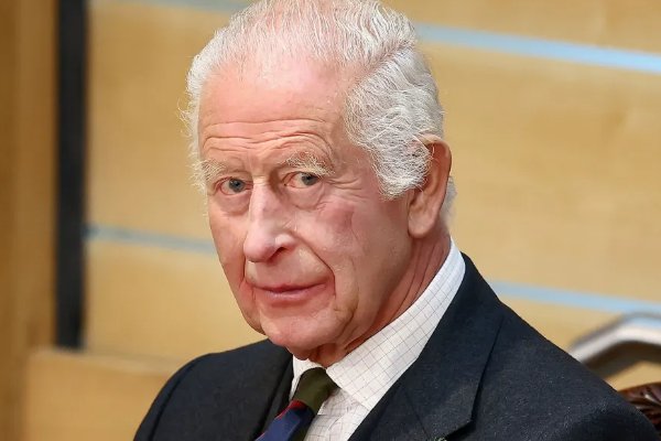 பிரித்தானிய மன்னரின் அமெரிக்க பயணம்! விளக்கத்திற்காக காத்திருக்கும் முழு நாடு.. | King Charles Us Visit May Be Delayed