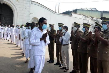 வெசாக் பண்டிகையை முன்னிட்டு 278 கைதிகள் விடுதலை