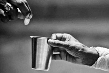 இலங்கையில் திடீரென உயர்ந்த யாசகர்களின் எண்ணிக்கை!