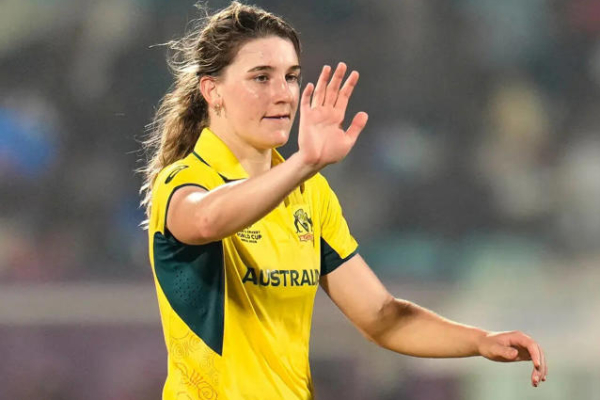 annabel sutherland 5 wicket record in birthday