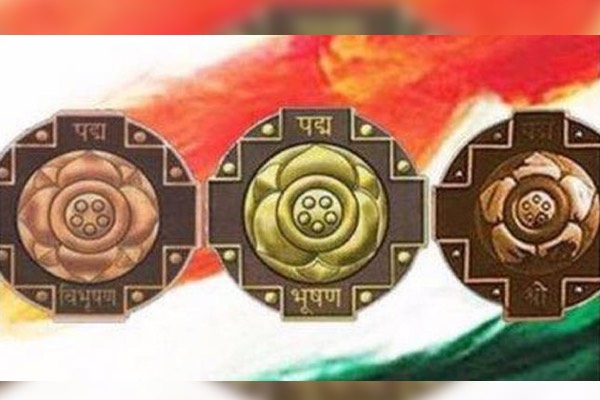 ரோகித் சர்மா, ஹர்மன்பிரீத் கவுருக்கு பத்ம ஶ்ரீ விருது: இந்திய அரசு அறிவிப்பு | Padma Shri Awarded To Rohit Sharma Harmanpreet