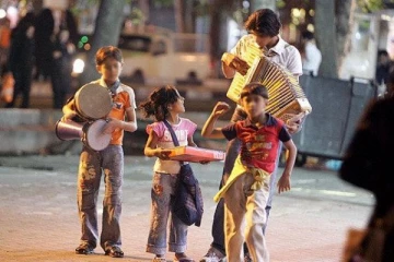 இன்று சர்வதேச தெருவோர குழந்தைகள் தினம்!