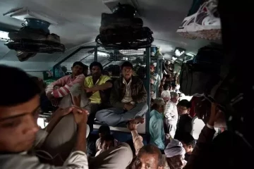 ரயிலில் ரிசர்வேஷன் செய்தும் பிரயோஜனமில்லை; பெருகும் அபராதங்கள் - என்ன தீர்வு?