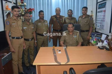 ' කොණ්ඩ සුදූ ' නොසිතූ දෙයක් සමග අල්ලයි..!