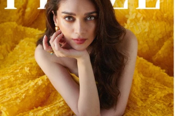 அதிதி ராவ் அட்டைப்படத்திற்கு கிளாமர் போட்டோஷூட்