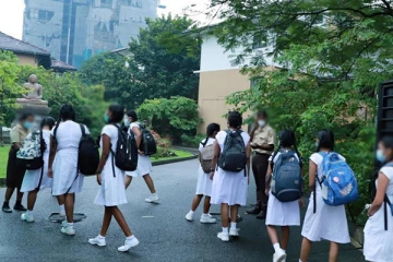 පාසල් නිවාඩුවට දින නියම වෙයි. එම දින මෙන්න.