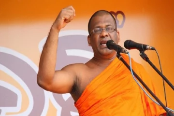 அதிரவுள்ள நாடாளுமன்றம் - வருகிறார் ஞானசார தேரர்