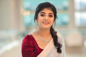 கடற்கரையில் கவர்ச்சி போஸ் கொடுத்த கேப்ரில்லா..குவியும் லைக்ஸ்